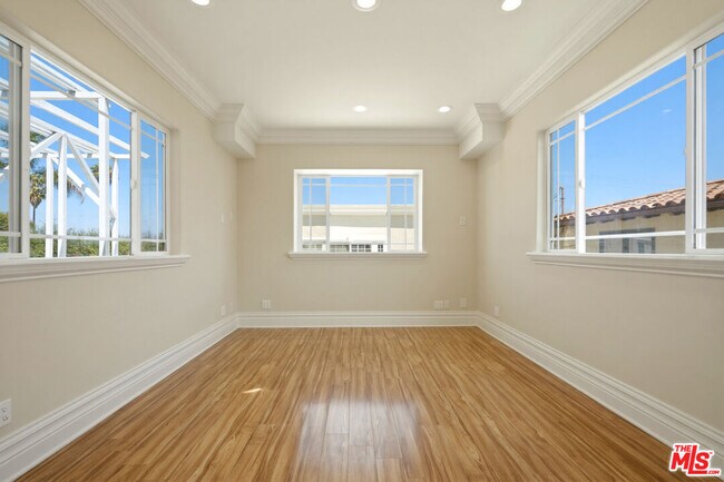 Building Photo - 1510 Cardiff Ave