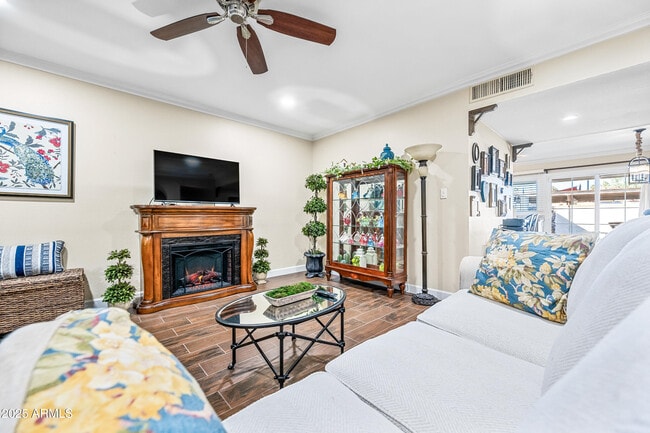 Building Photo - 5972 N 83rd St