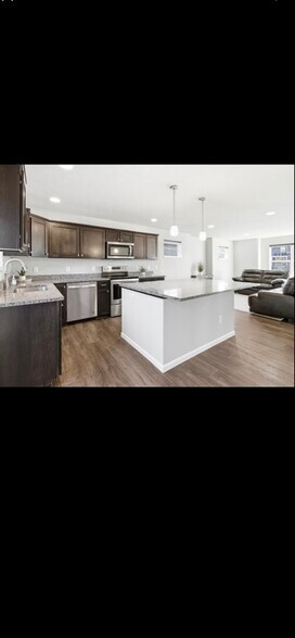 Building Photo - 103 North Star Dr