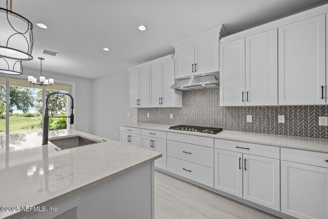 Building Photo - 27 Oak Pk Dr