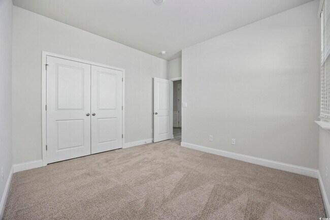 Building Photo - 7151 Shooting Star Way