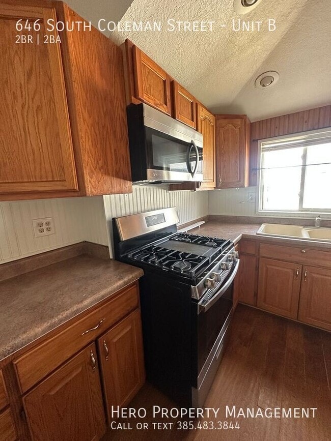 Building Photo - 646 S Coleman St