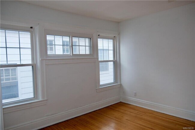 Building Photo - 356 Woodward Ave