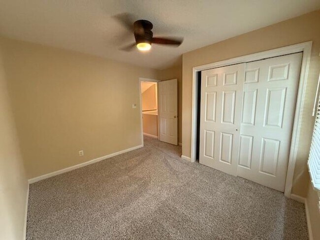 Building Photo - 211 Swansboro Dr