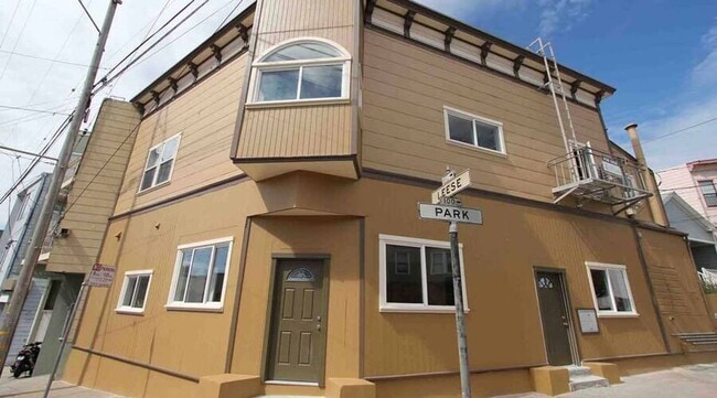 Building Photo - 103 Park St