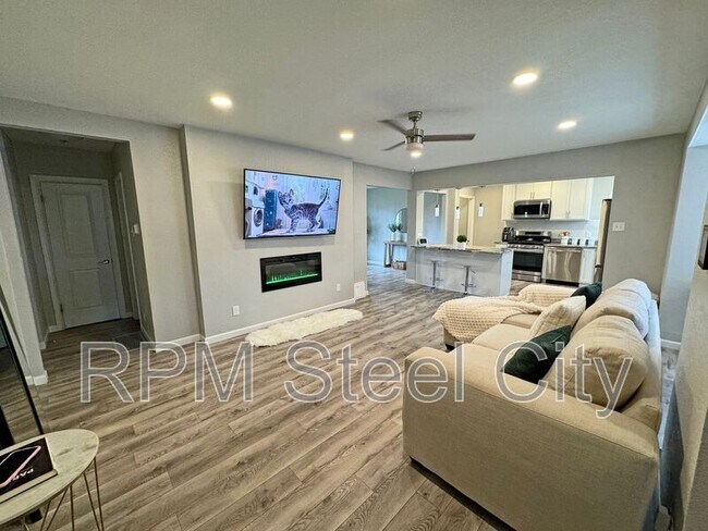 Building Photo - 2524 7th Ave