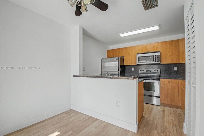 Building Photo - 11236 SW 132nd Ct W