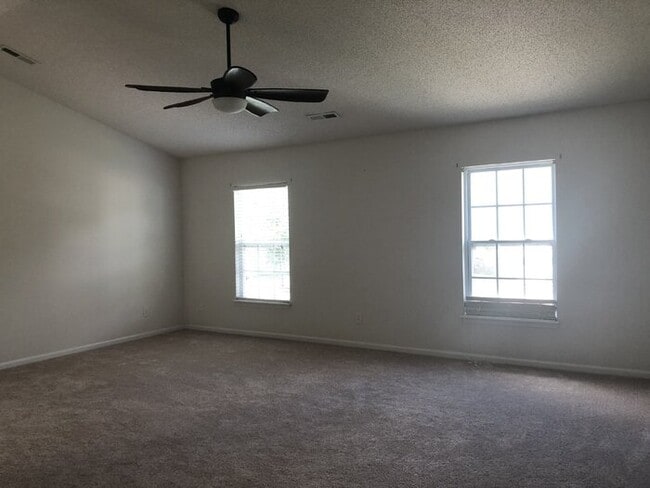 Building Photo - 5105 Torrey Ln