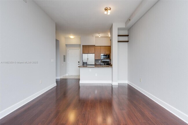 Building Photo - 1830 Radius Dr