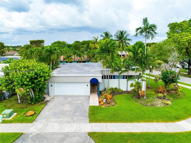 Building Photo - 9614 SW 134th Ct