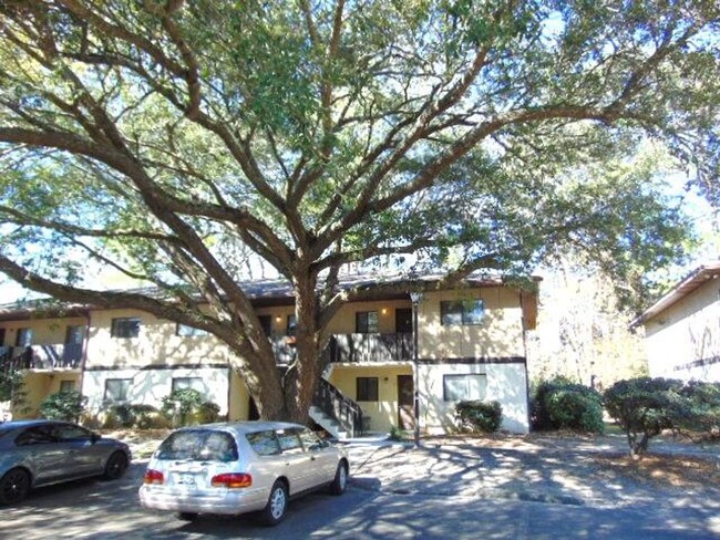 Building Photo - 2 BA/2 BR Condo in West Ashley