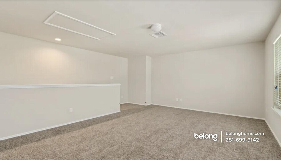 Building Photo - 21349 Pne Ml Dr