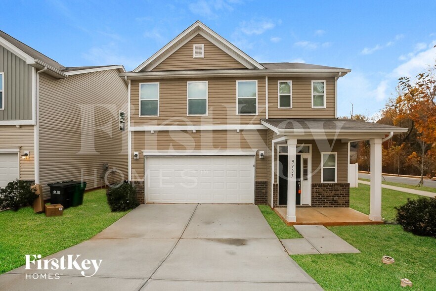 Primary Photo - 9337 Sloan Forest Dr