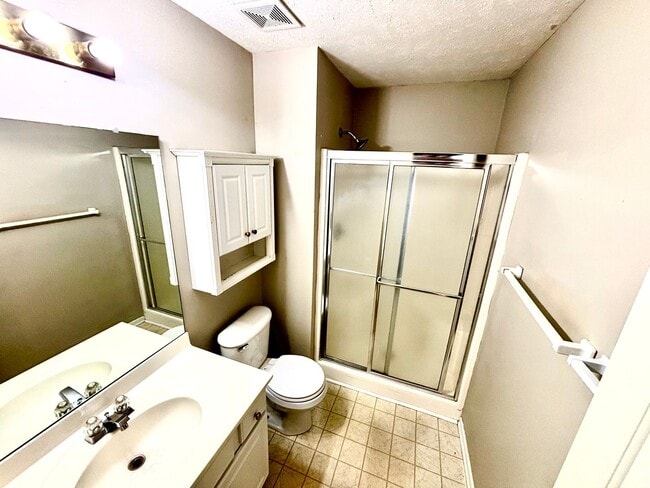 Building Photo - 17773 Olive St