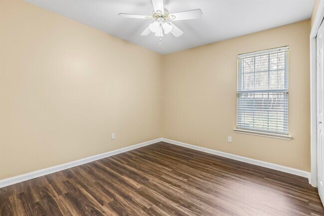 Building Photo - 8524 Bannerman Bluff Dr