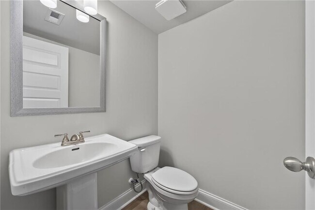 Building Photo - 523 Fundao Ln
