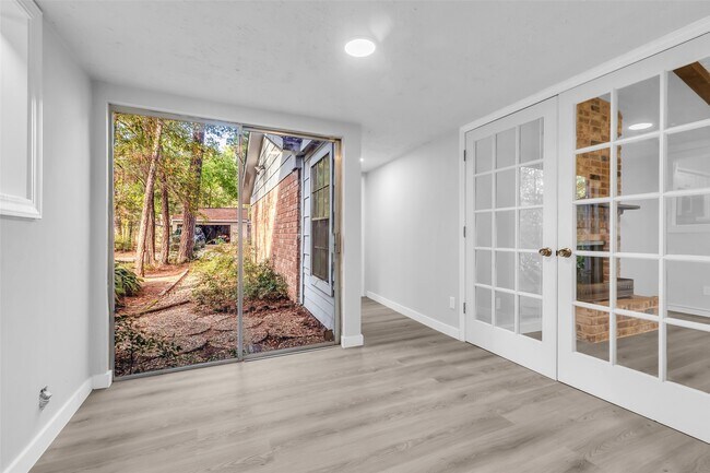 Building Photo - 11829 S Red Cedar Cir