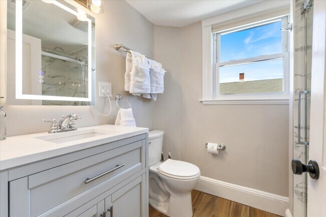 Building Photo - 17 Cedar Terrace