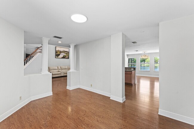 Building Photo - 2011 NW 53rd St