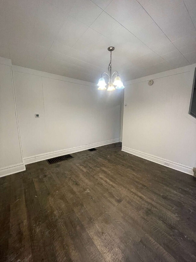 Building Photo - Charming 2-Bedroom Rental Home in Greensburg