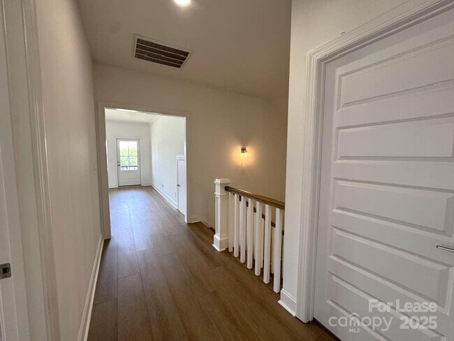 Building Photo - 8086 Blackwood Rd