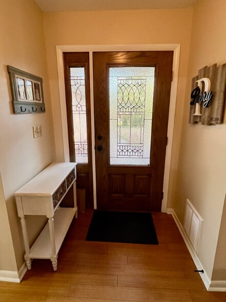 Building Photo - 413 Andros Way