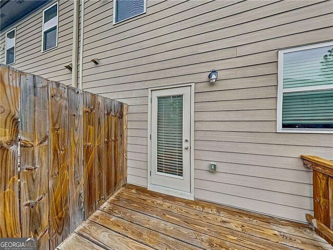 Building Photo - 975 Society Cir