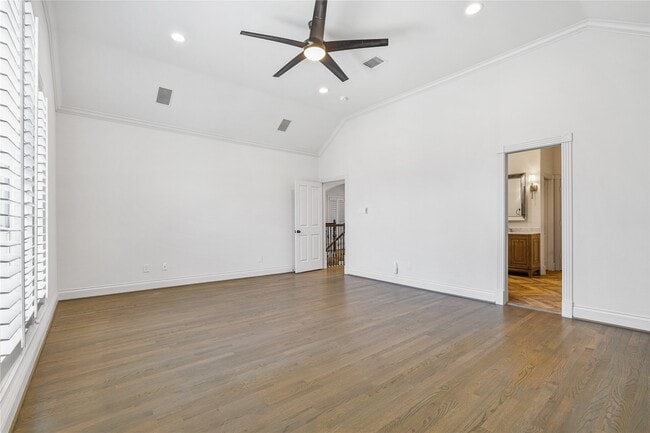 Building Photo - 4746 Post Oak Timber Dr