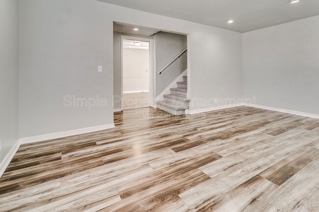 Building Photo - 820 NE 81st St