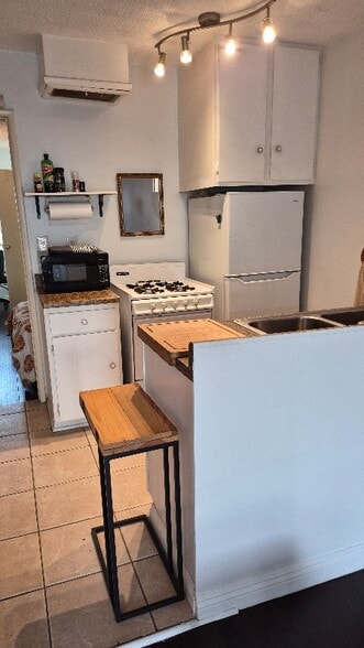 Building Photo - 3985 Wasatch Ave