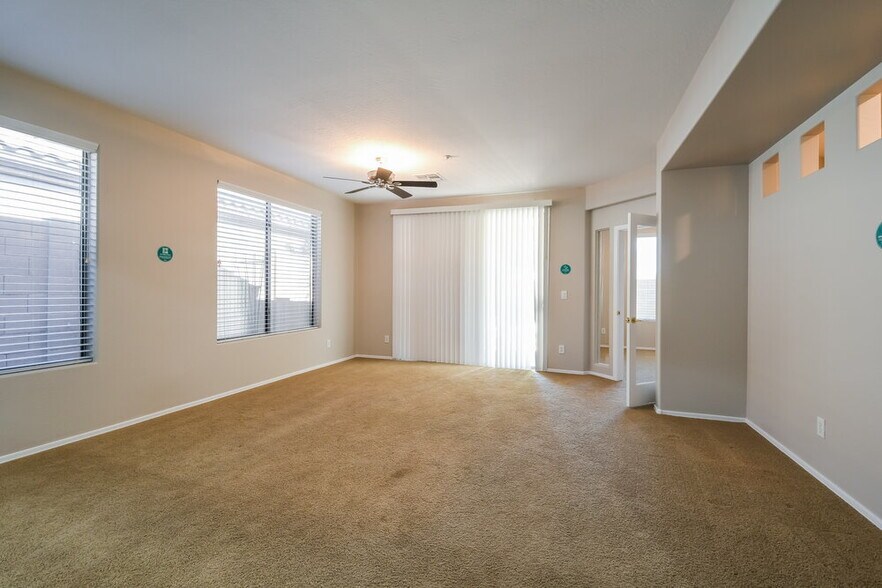 Building Photo - 41113 N Prestancia Way