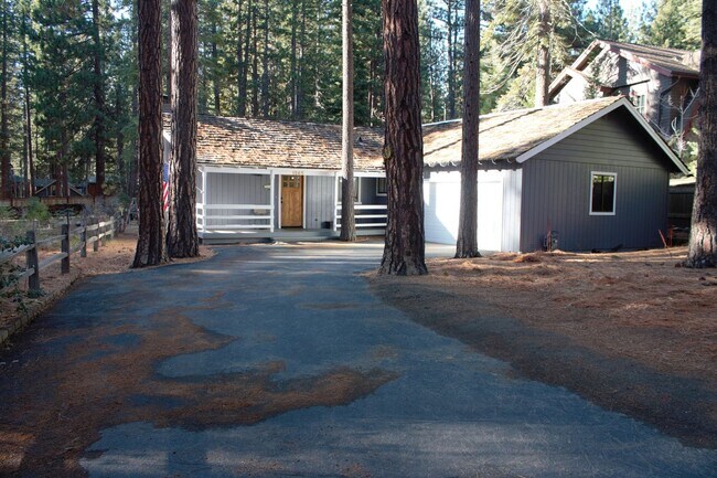 Building Photo - Incline Village Family Home Rental with Pr...