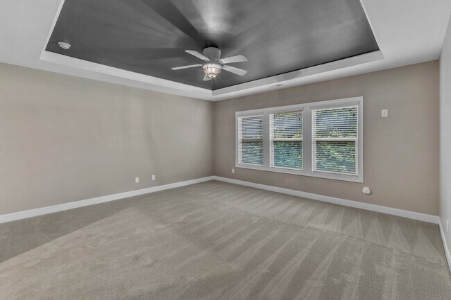 Building Photo - 8313 Henderson Rd