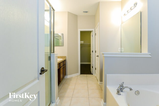 Building Photo - 404 Candlebark Dr