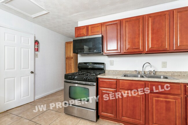 Building Photo - 2633 Governor Nicholls St