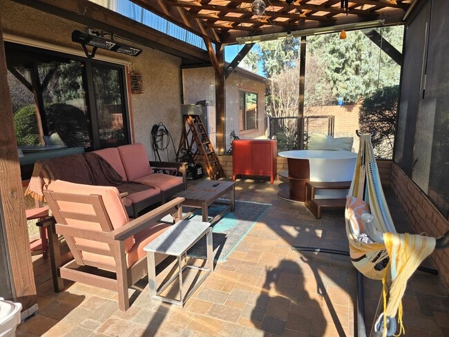 Building Photo - Furnished, 1-Year Long-Term Rental