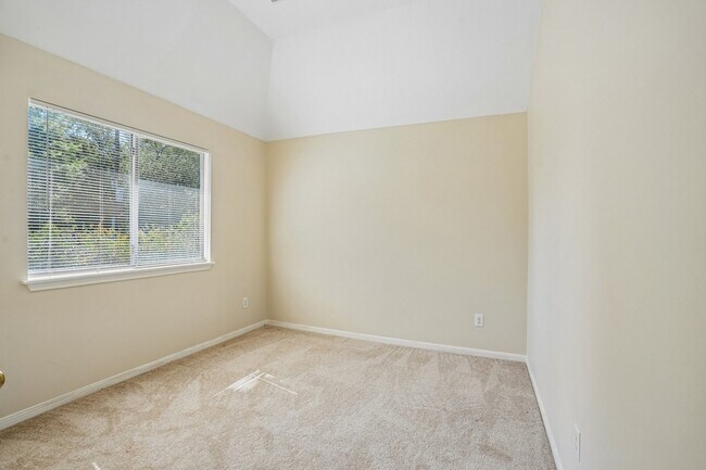 Building Photo - 15415 Truslow Point Ln