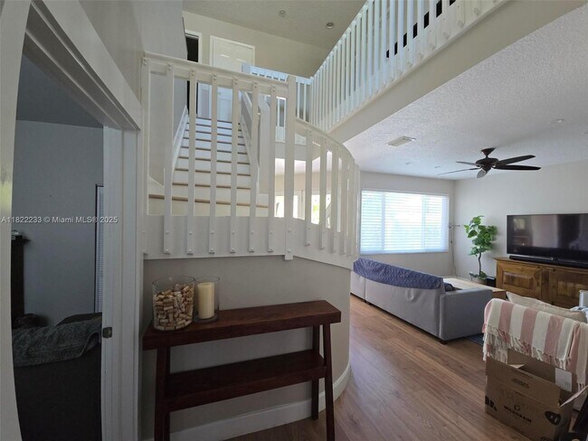 Building Photo - 1055 Briar Ridge Rd