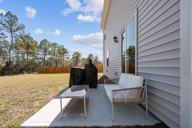 Building Photo - 107 Delray Ct