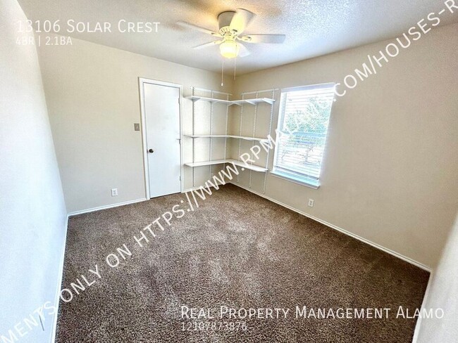 Building Photo - **MOVE IN SPECIAL** 4 Bedroom 2.5 Bath Hom...