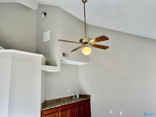 Building Photo - 127 Stone Meadow Ln