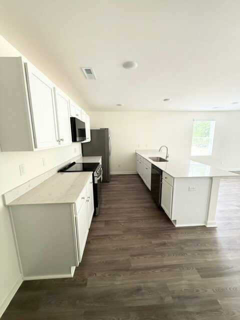 Building Photo - 2429 Brookville Dr