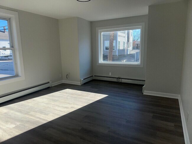 Building Photo - 60 Whitney St