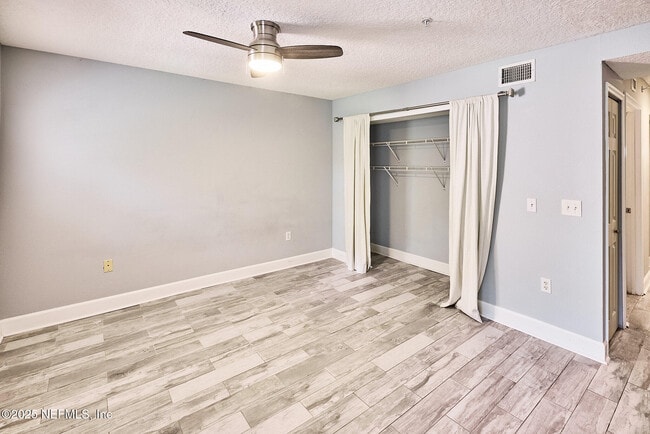 Building Photo - 114 18th Ave N
