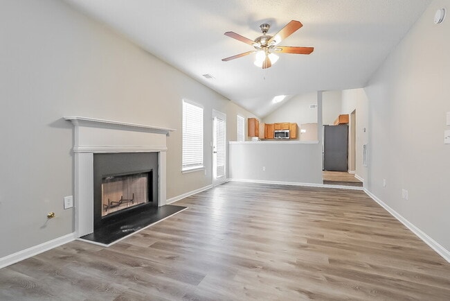 Building Photo - 65 Cinnamon Oak Cir