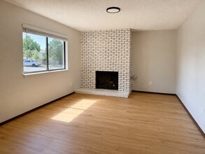Building Photo - 139 Juniper Pl