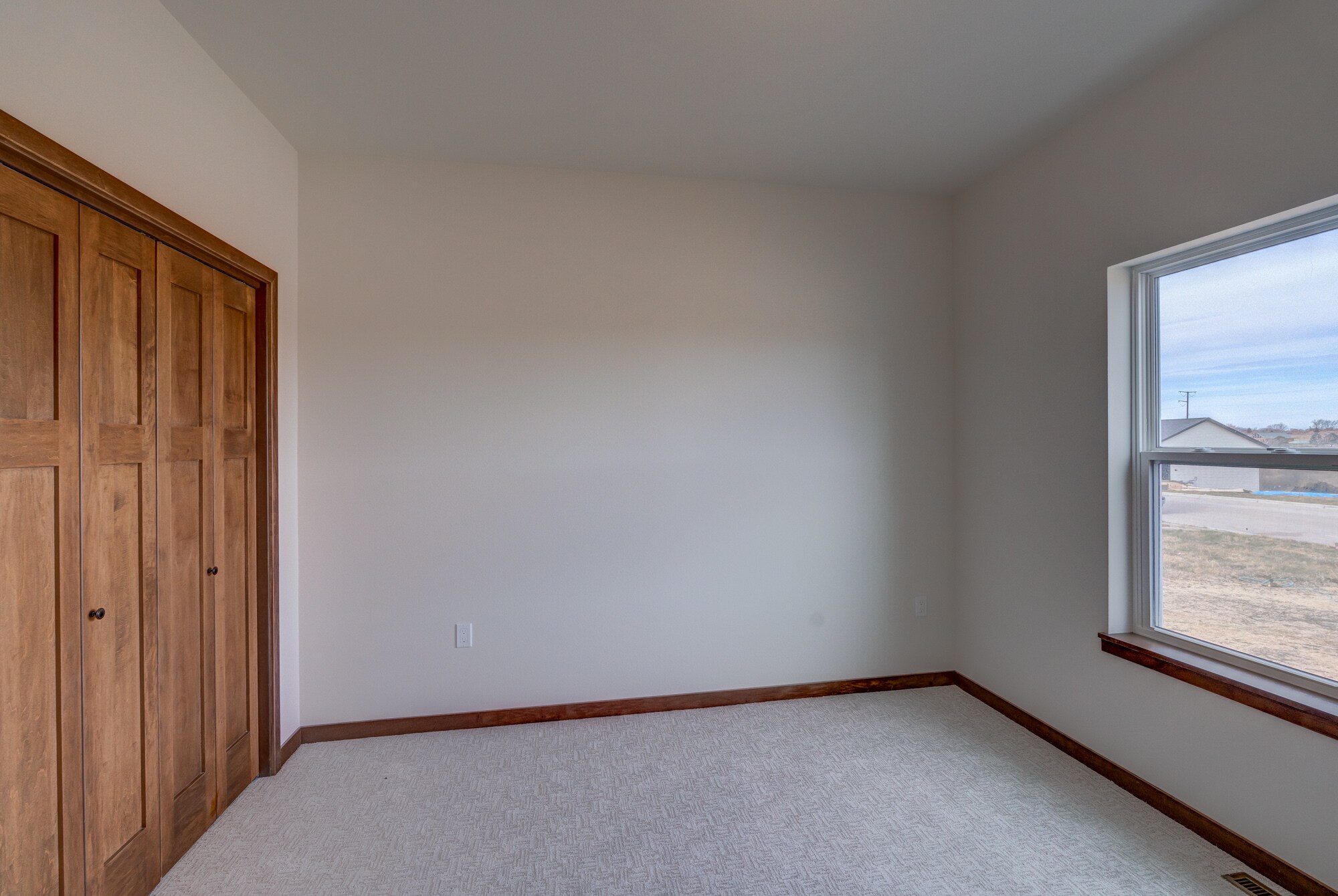 Building Photo - 103 Graelyn Cir