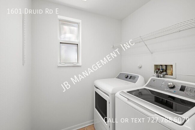 Building Photo - 1601 Druid Rd