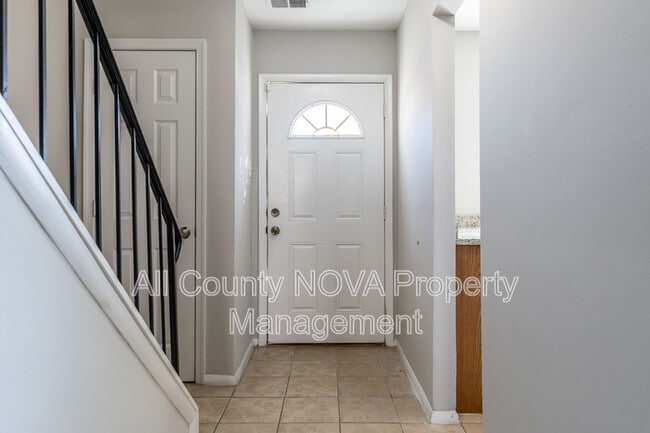 Building Photo - 1438 Cottonwood Ct