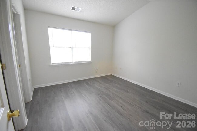 Building Photo - 12563 Bluestem Ln